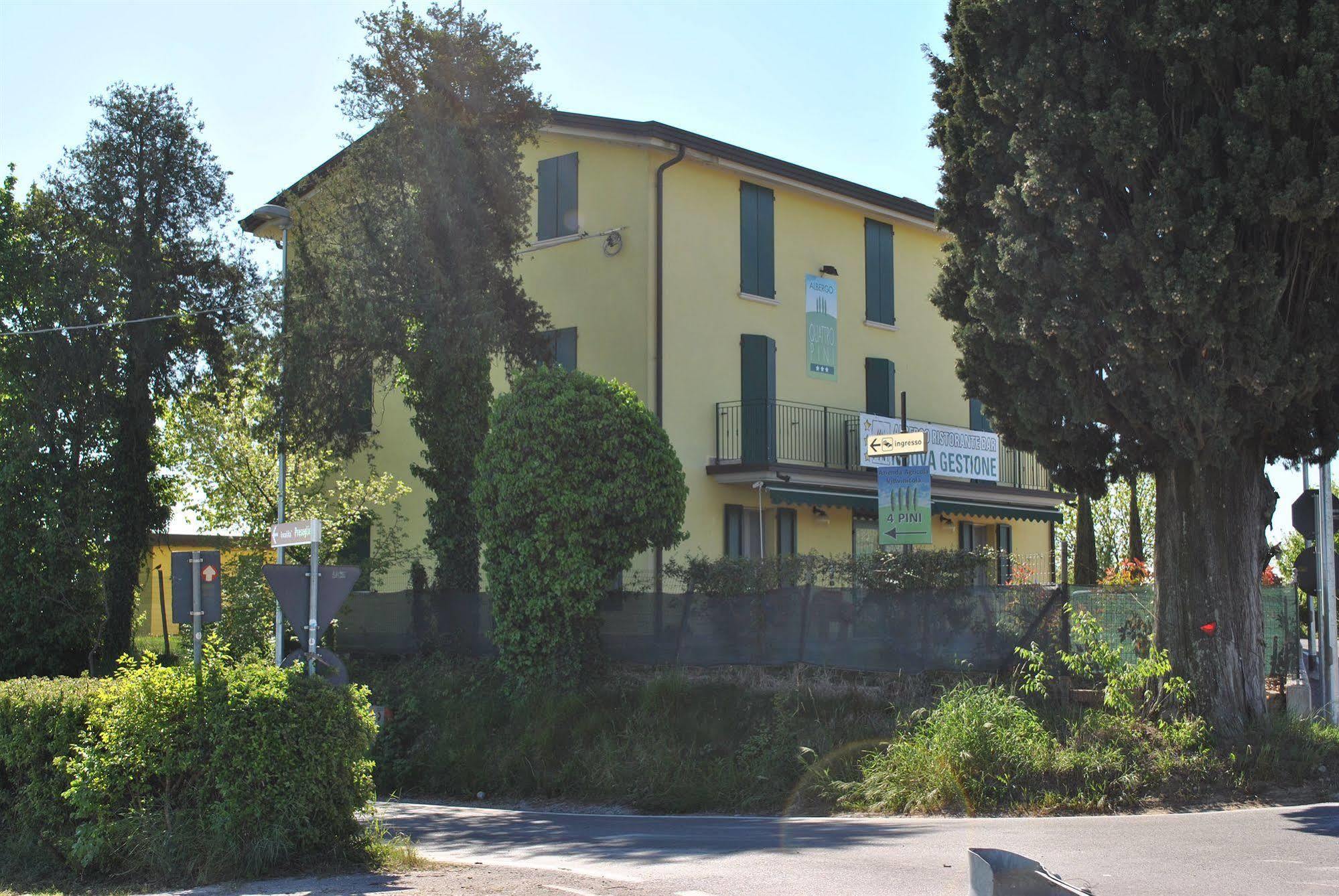 Albergo Quattro Pini San Martino della Battaglia Exterior photo